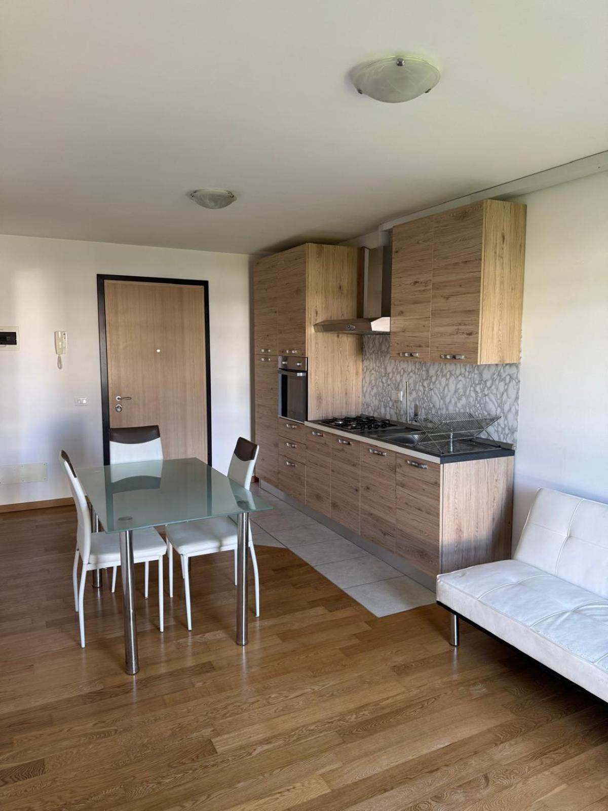 Crossroads Apartment Santa Maria la Longa Eksteriør billede